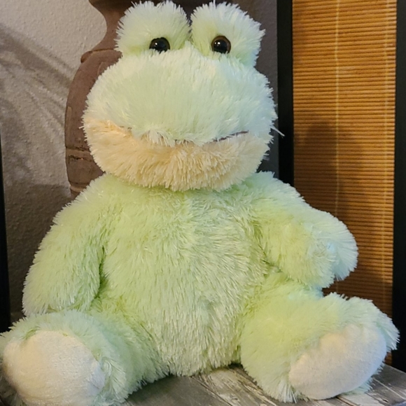 NWOT  SOFT PLUSH GREEN YELLOW FROG STUFFED ANIMAL - Picture 3 of 16